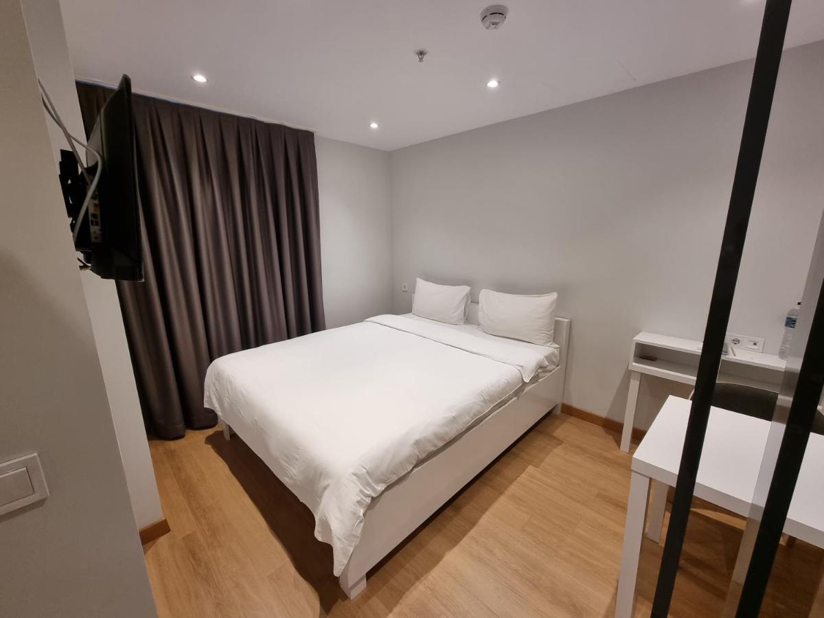Ostello 10m2 *